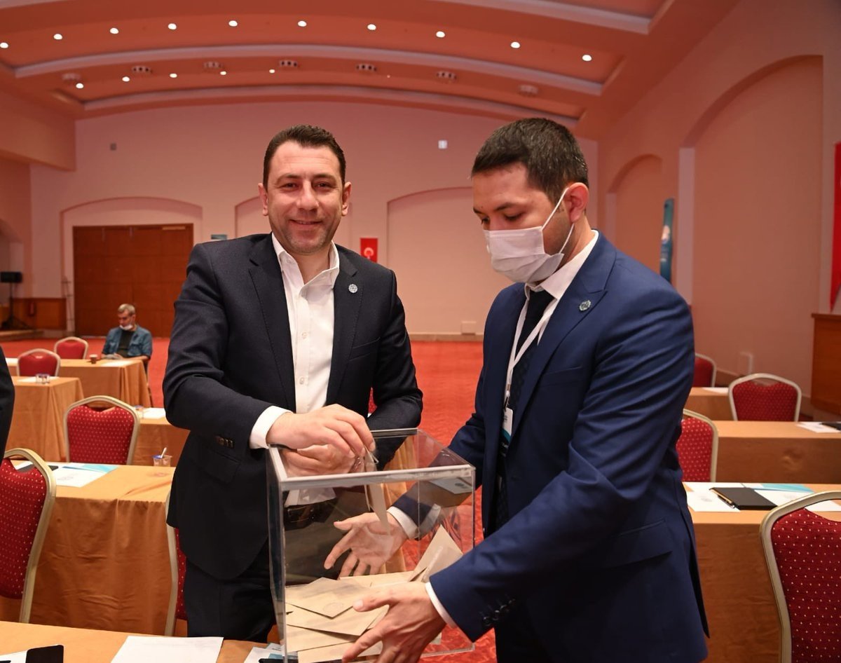 Yasin Sağay Oy Kullanıyor