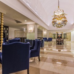 Lobby Bar 2