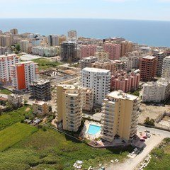 BAY I HÖGHUS / ALANYA / TURKIET