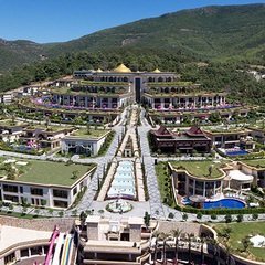 Paramount Hotel & Resort (1)