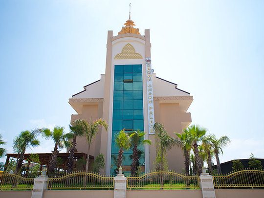 Side Crown Charm Palace