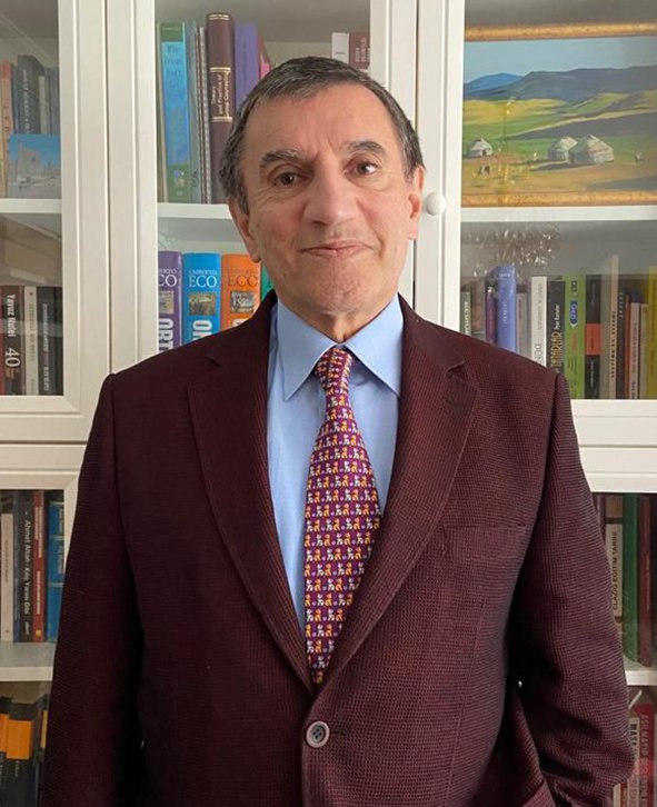 Prof_ Dr_Üstün Dokmen