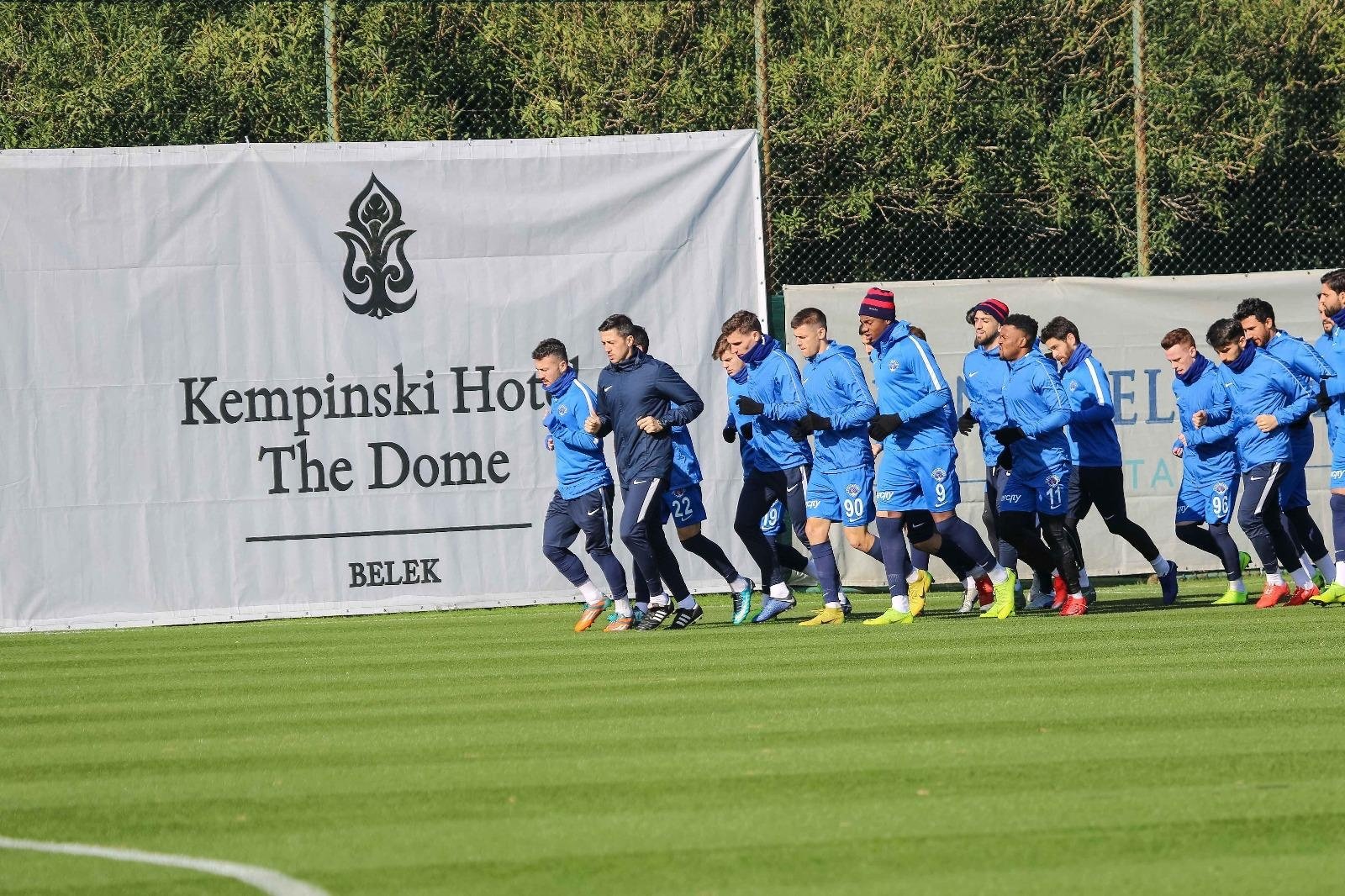 Kempinski Hotel The Dome tssFC Fussballplätze