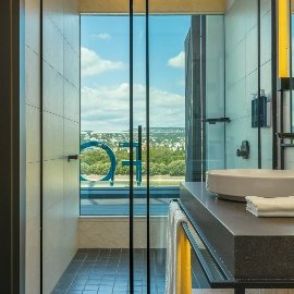 FOUR POINT BY SHERATON