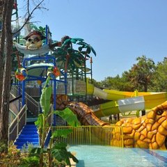 Aquajoy Eğlenceli Su Parkı