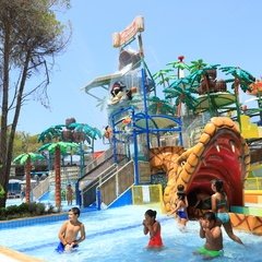Aquajoy Eğlenceli Su Parkı