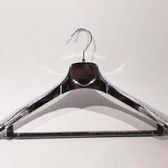 000-Takım elbise askısı