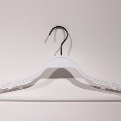 014-Ahşap görünümlü plastik askı 44cm