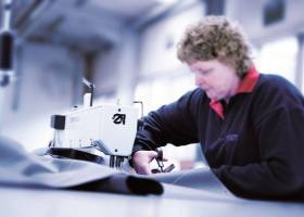 st_dp_seamstress_dsc6905-min.27bf55c1