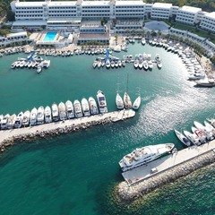 Altınyunus Çeşme - İzmir