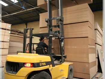 DEPOLARDA VE İŞLETMELERDE FORKLİFT GÜVENLİĞİ