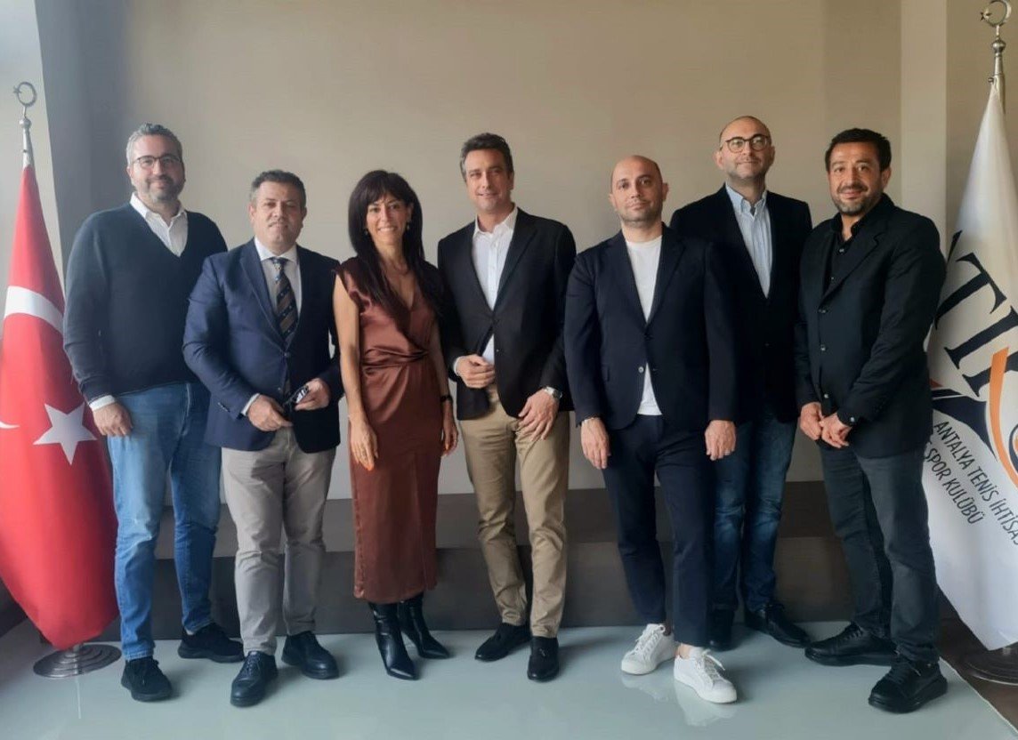 YÖNETİM FOTO yeni1114