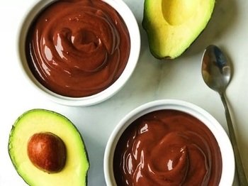 Avokadolu Puding