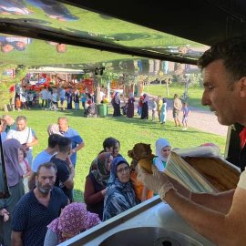 24 Temmuz Basın Şenliği / Aksaray Belediyesi Dondurma Dağıttı