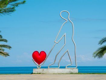 哪个国家进行体外受精？